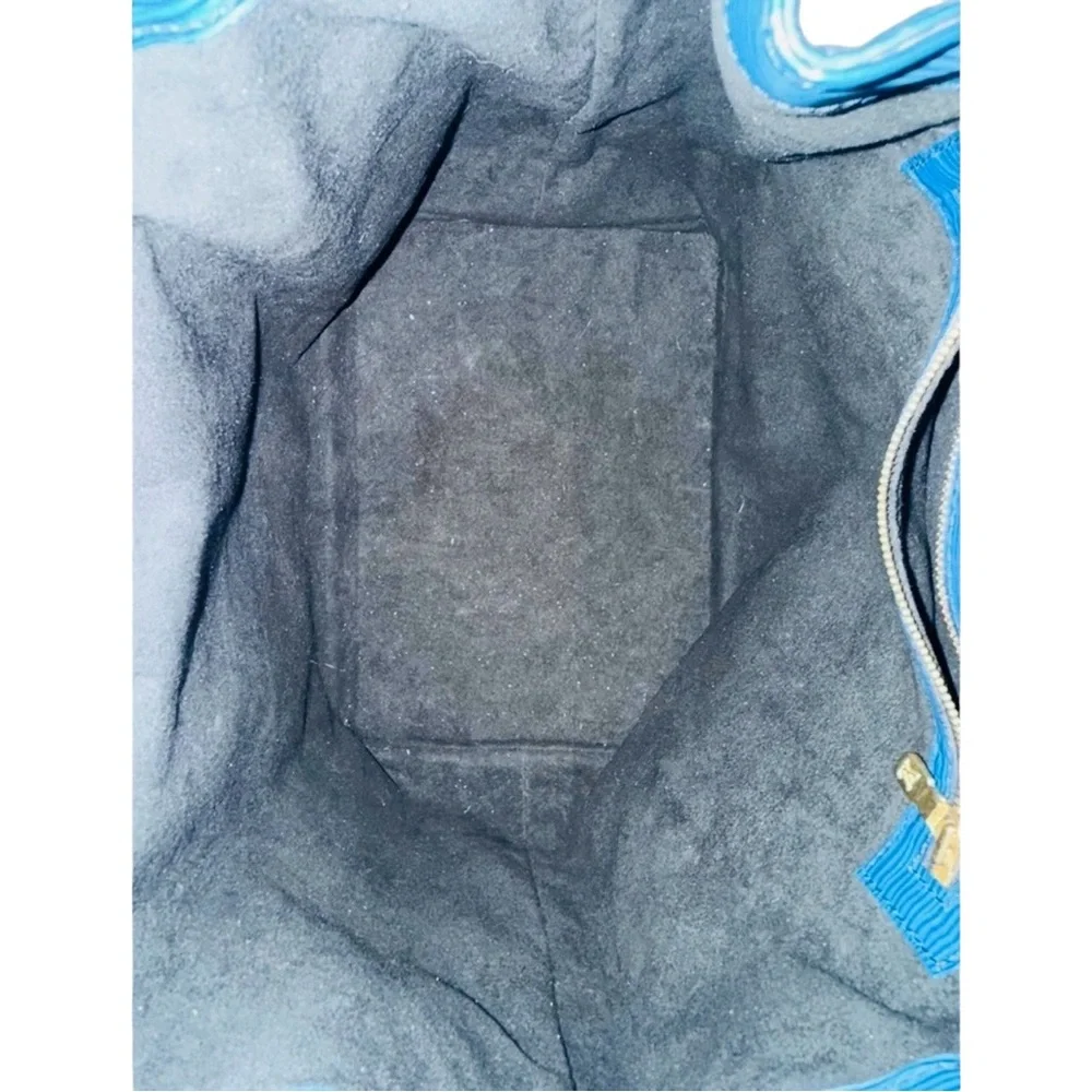 Louis Vuitton Blue Noe’ Shoulder Bag